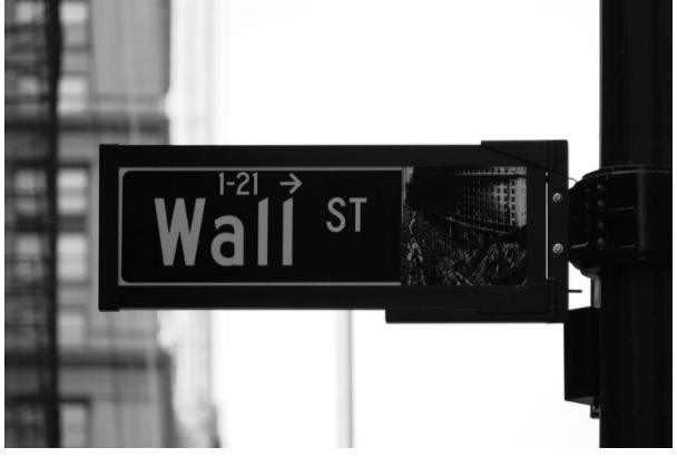 City street sign "Wall Street"
